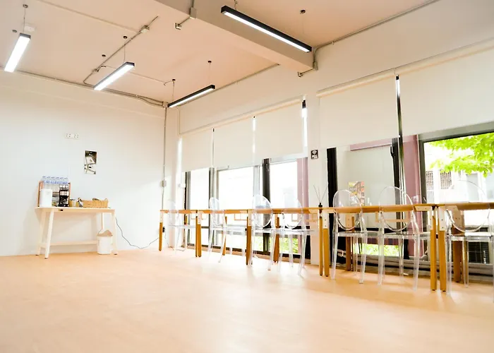 Ownly Capsule Kapselhotel *
